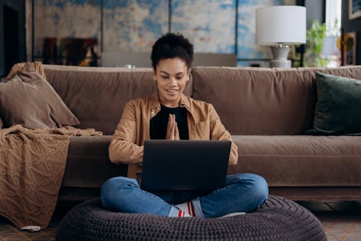 Image of a student using a gratitude app