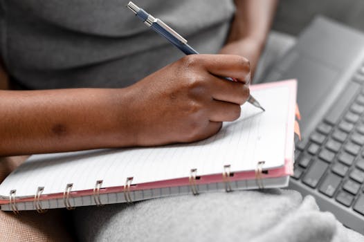 Image of a student using a digital task organizer